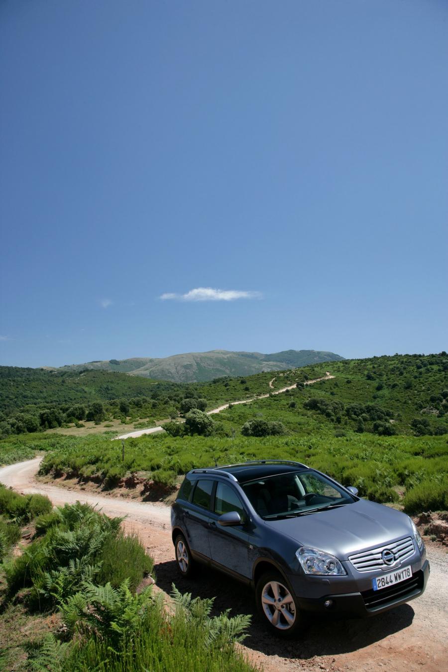  Nissan Qashqai 2 2009 года  (фото 6 из 51)